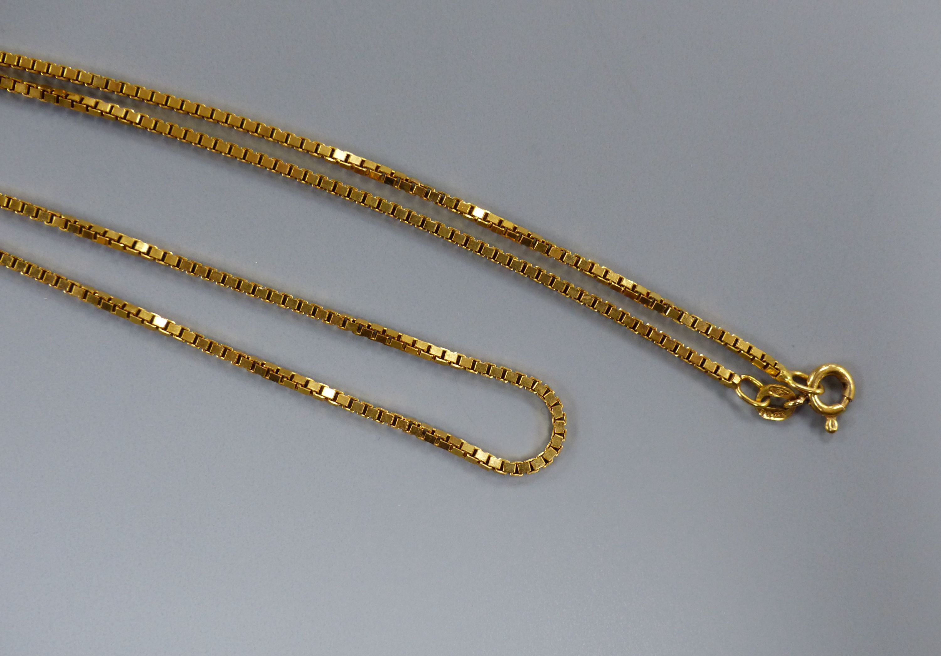 A modern 9ct gold chain, 55cm,